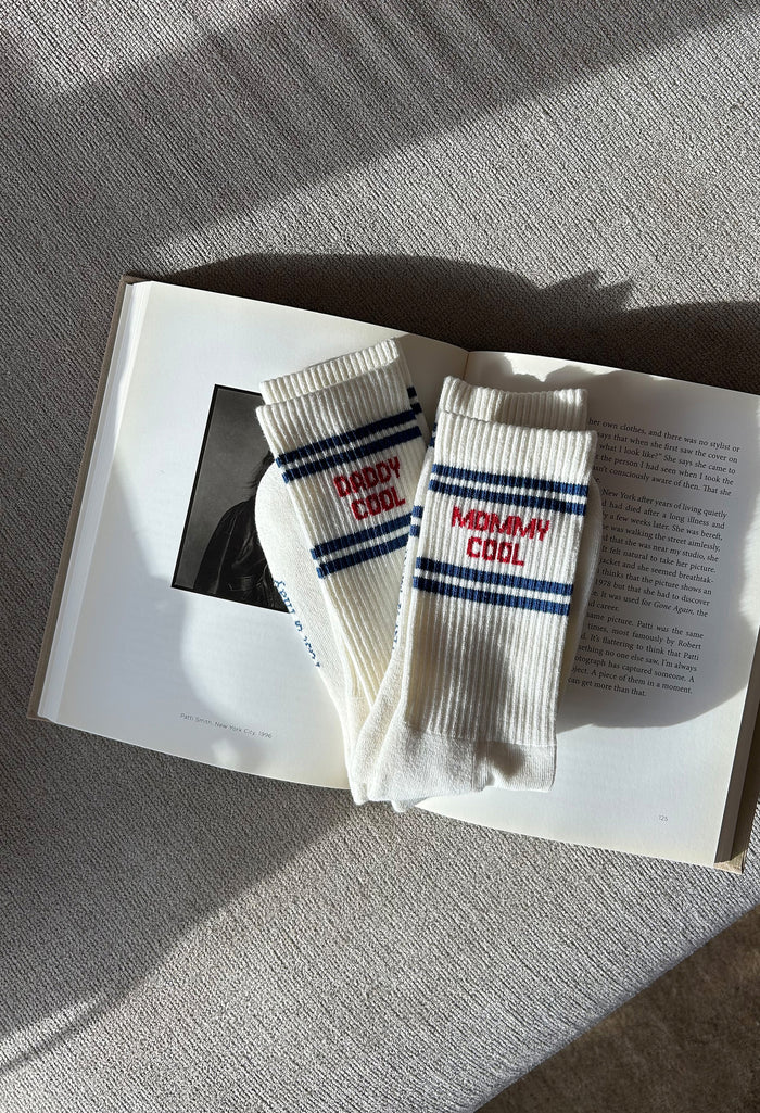mommy_daddy_socks2_28b70df9-316d-4280-bb62-38180e960a63