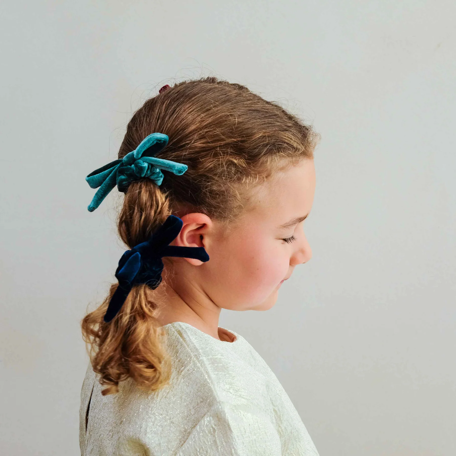 scrunchies-velvet-2
